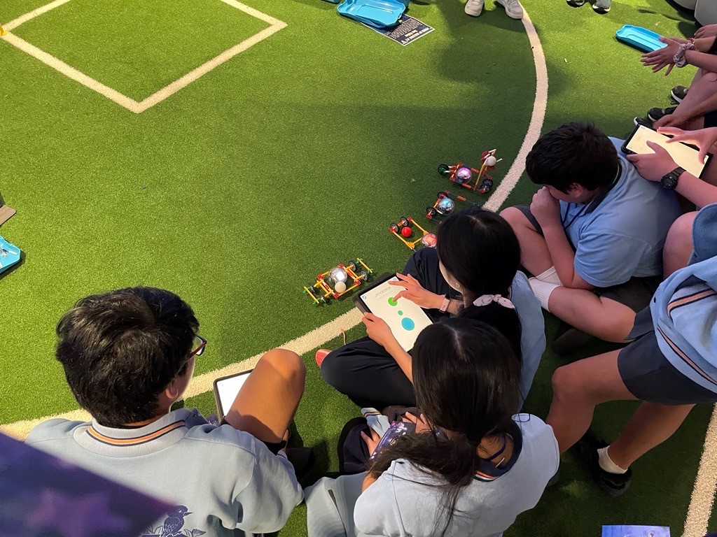 The Huddle - Game Day Educator Showcase